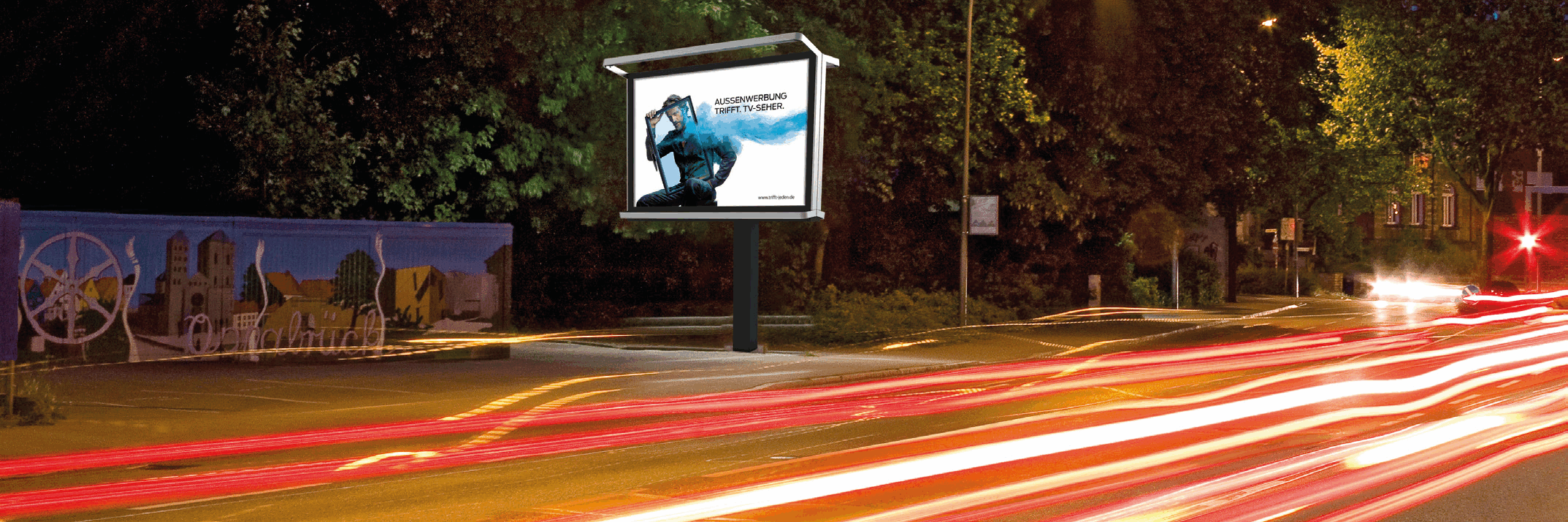 EMBRACE Design - Aussenwerbung trifft. TV-Seher.
